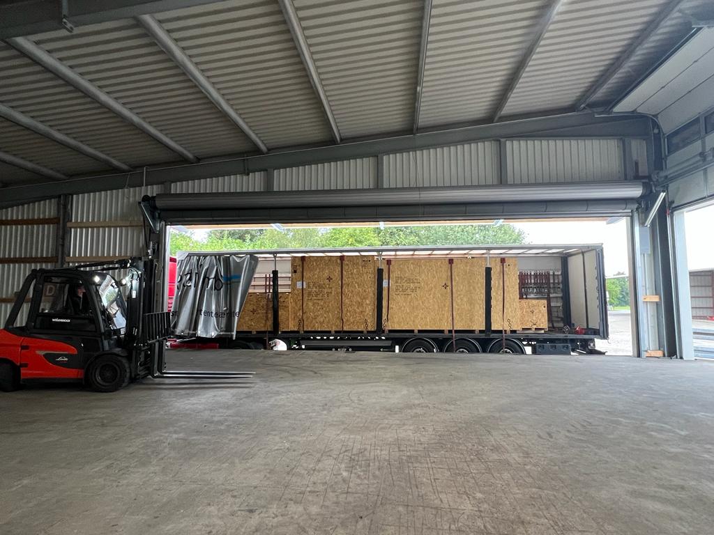 Vorschaubild 14 m Tor, seitliches Be- und Entladen