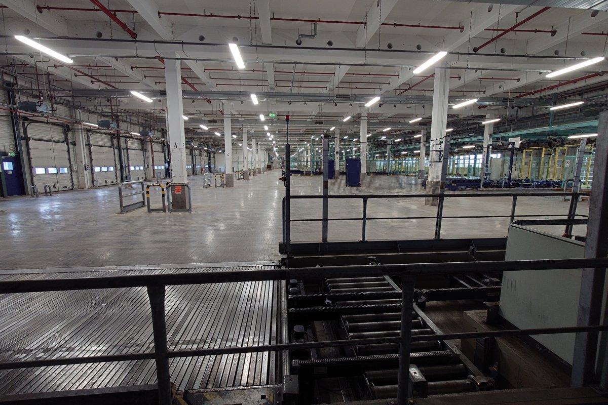 Vorschaubild Wareneingangsfläche mit 4 Aufsetzpunkten ins Hochregal