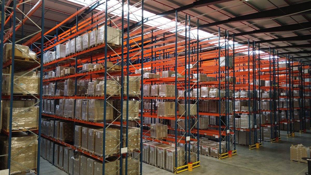 Vorschaubild Regalanlage